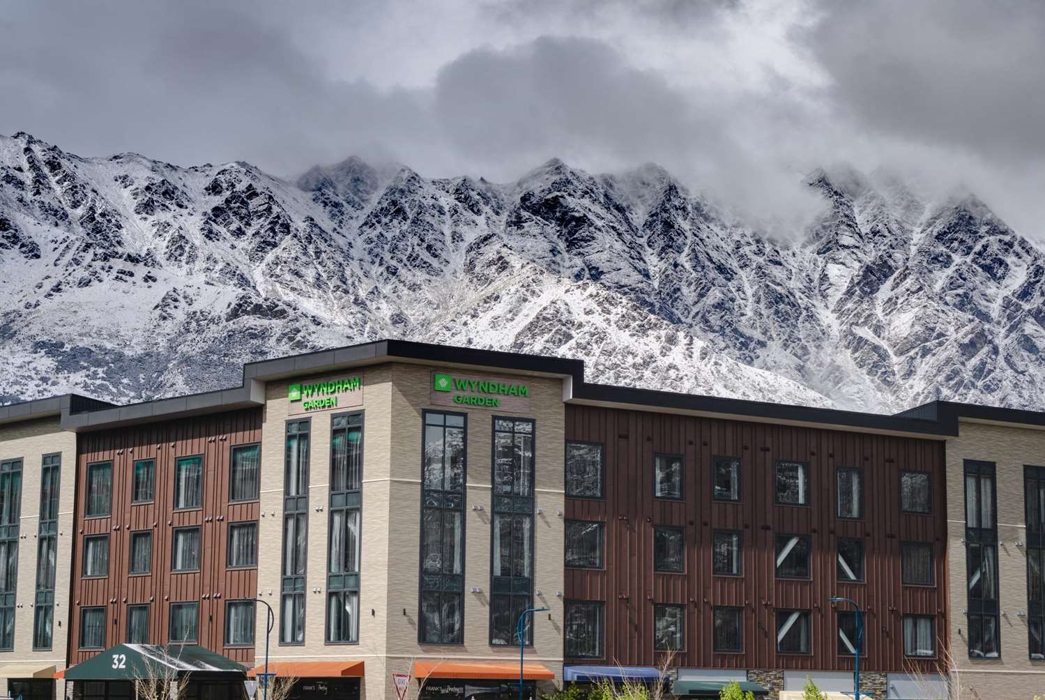 Wyndham Garden Remarkables Park Queenstown 1/2