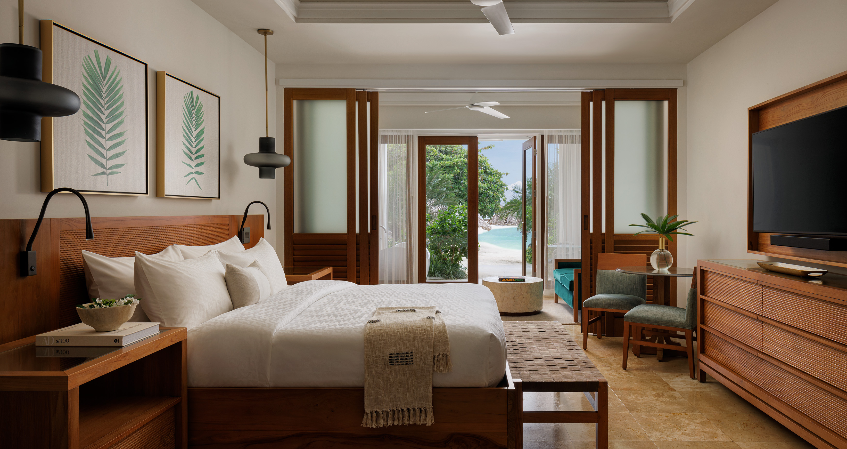 1 Bedroom, Honeymoon, Walkout, Suite, Beach Front, Butler, Patio, Bathtub
