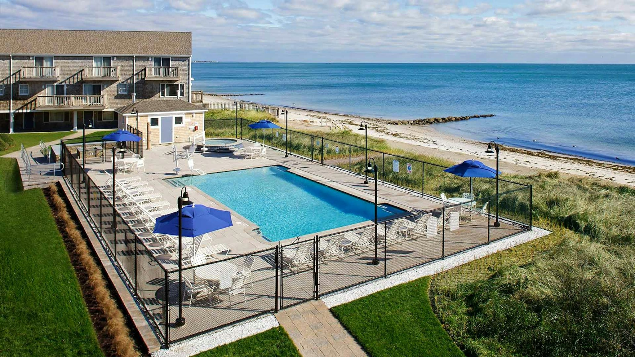 Ocean Mist Beach Hotel Suites 30/32
