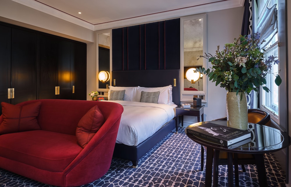 The Mayfair Townhouse – an Iconic Luxury Hotel 44/66