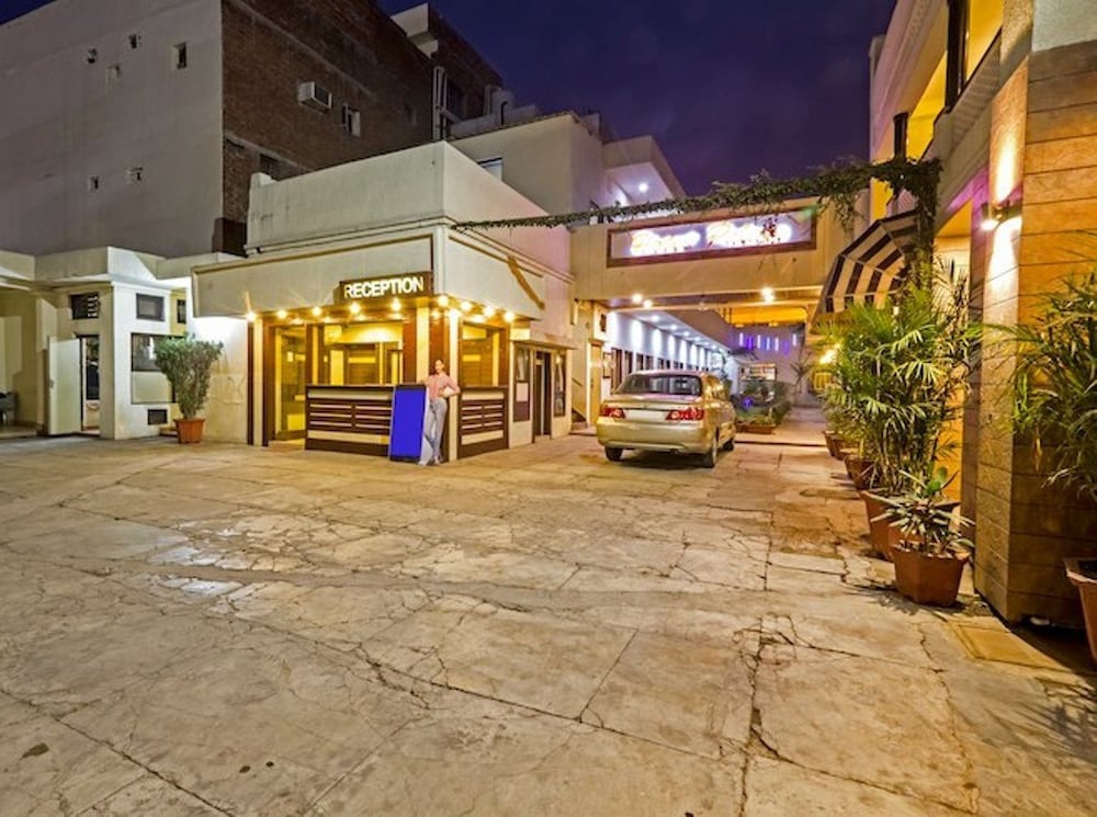 HOTEL PALACE 28/35
