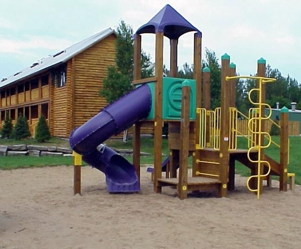 Drummond Island Resort 39/45