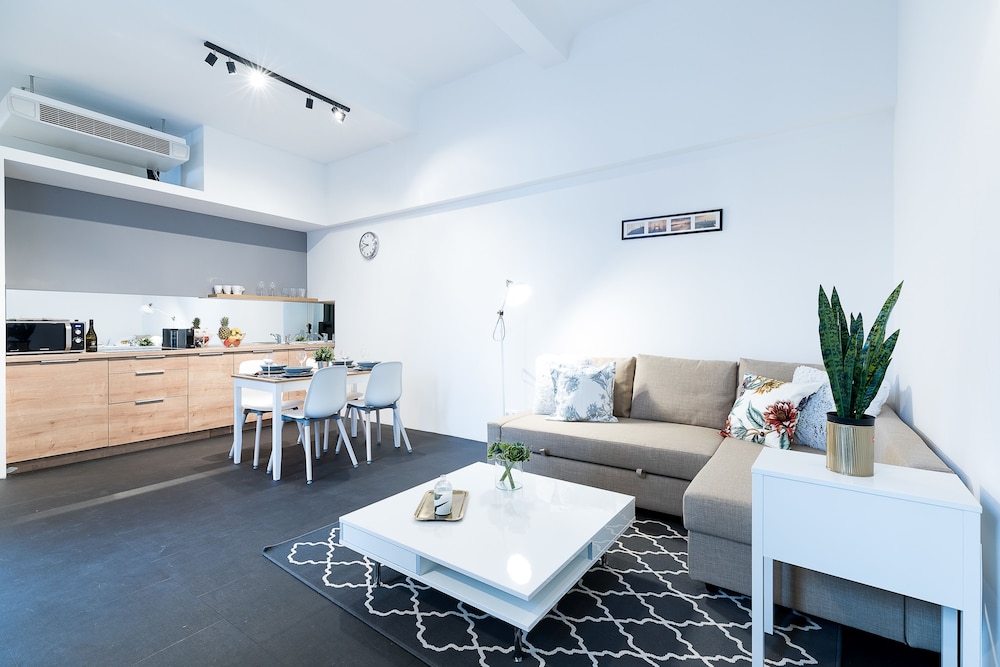 Loft Astoria 31/33