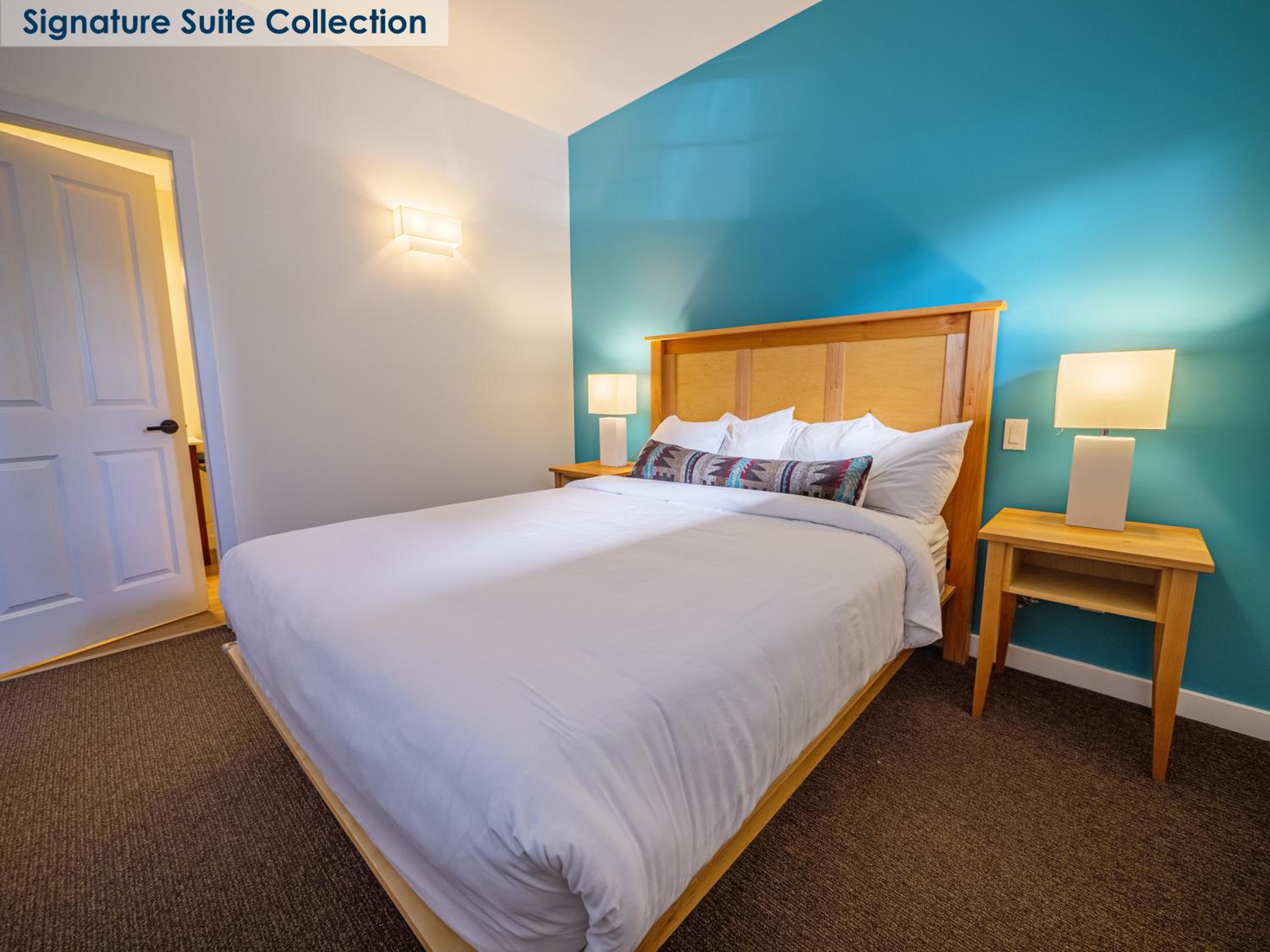 1 Bedroom, Signature, Collection, Suite, Queen Bed, Sofa, Kitchen, Bathtub