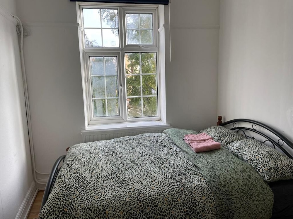 Rahal Hotel Hackney London 39/47