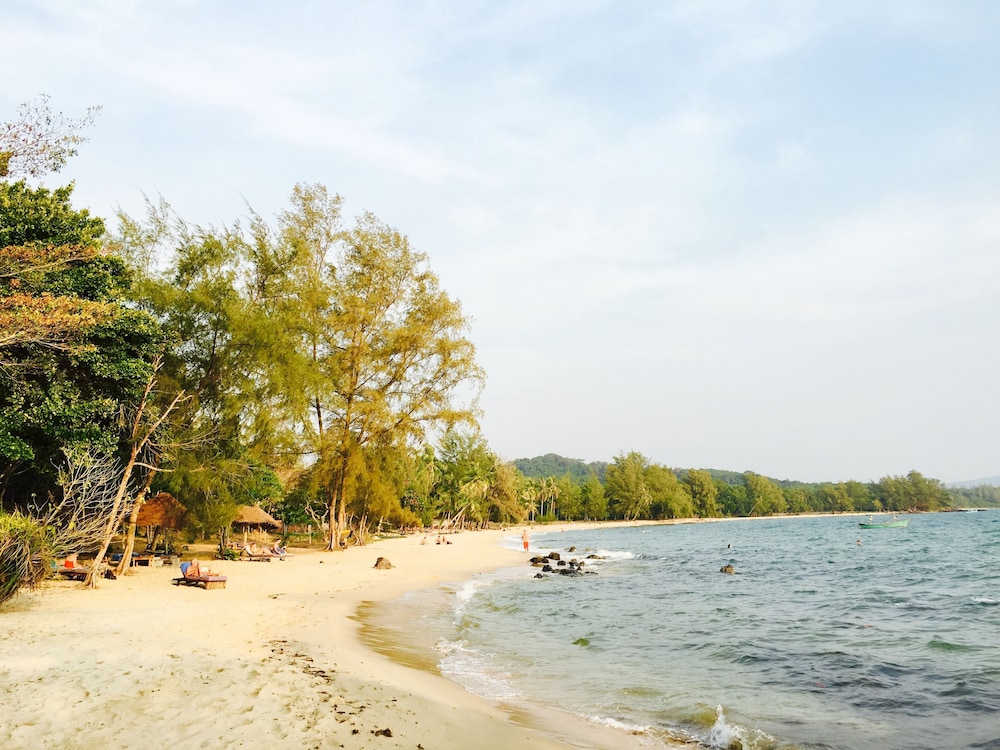 Vela Phu Quoc Resort 88/98