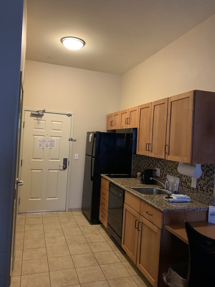 MainStay Suites Sidney - Medical Center 34/45