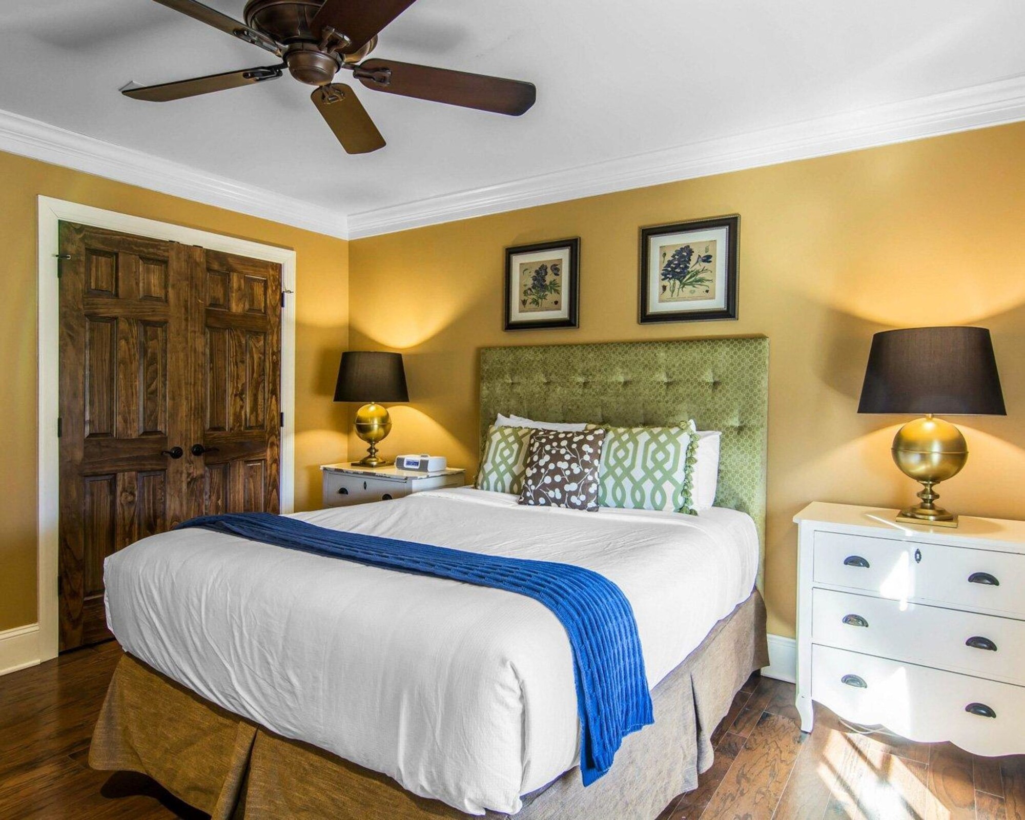 3 BEDROOMS, VILLA