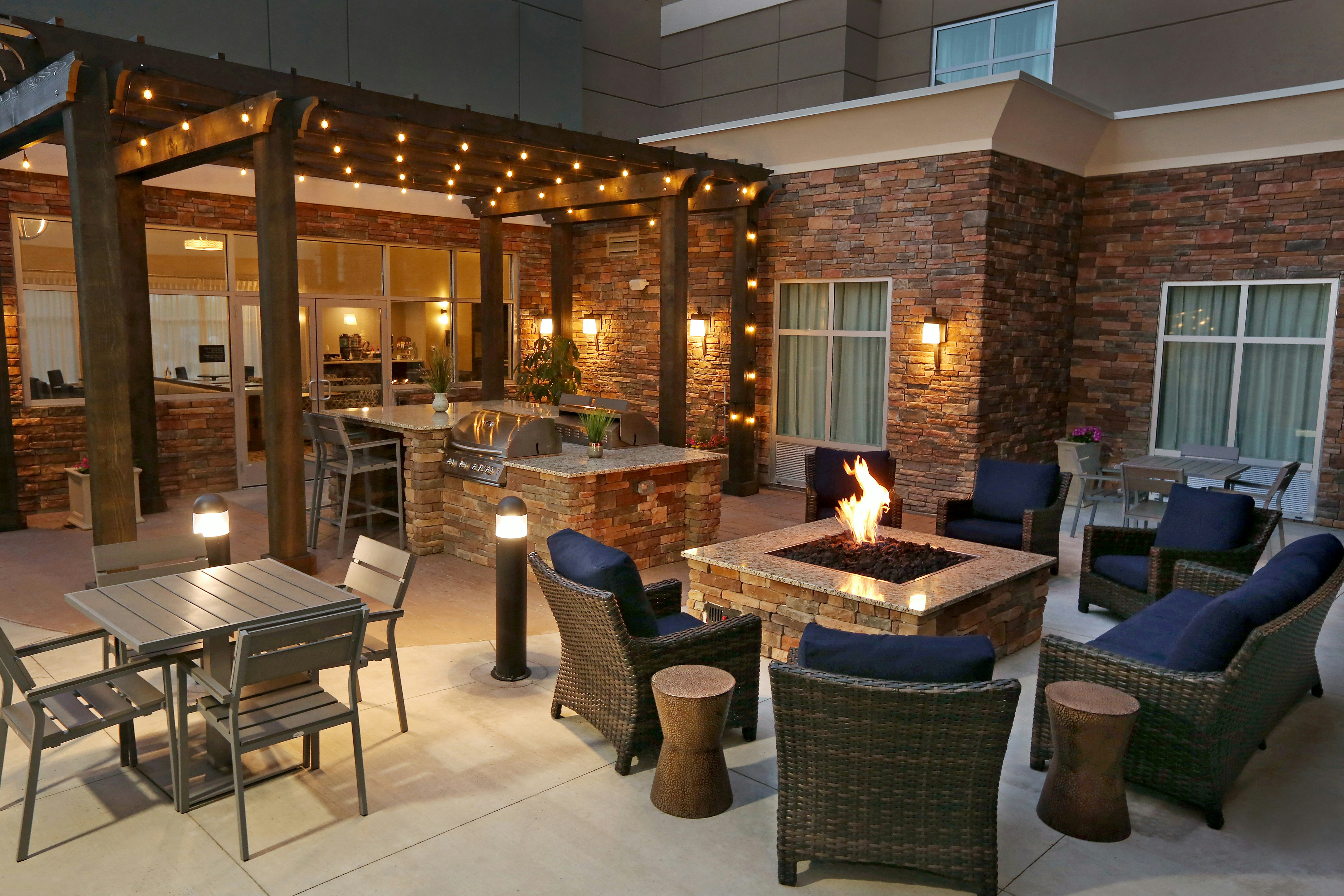 Homewood Suites By Hilton West Fargo/Sanford Medical Center 8/22