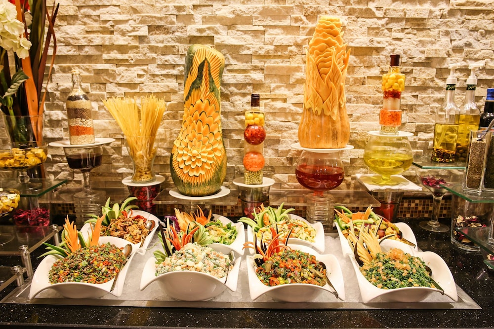 جولدن تيوليب بريدة(Golden Tulip Buraidah Al Qassim Hotel) 20/50