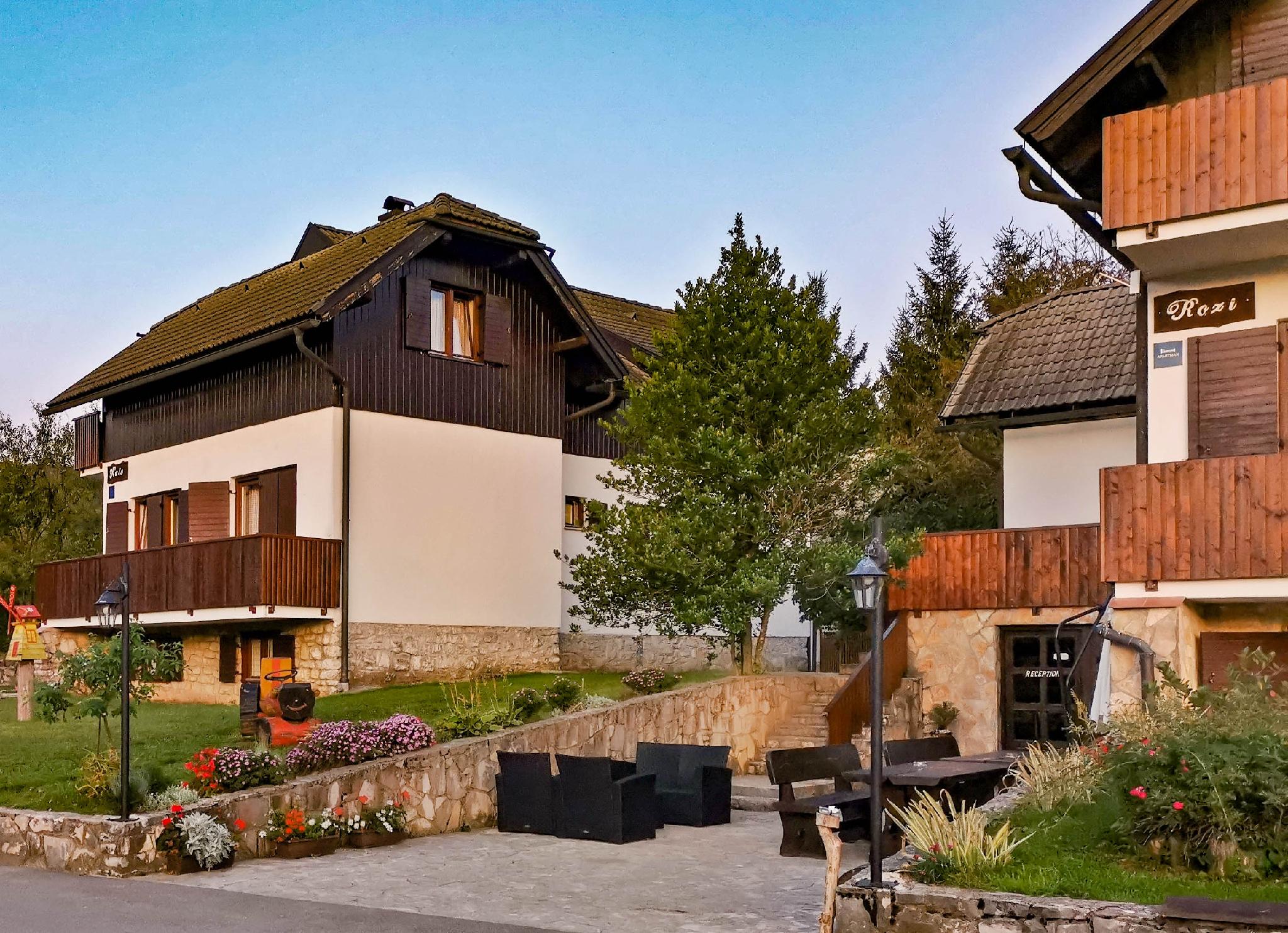 Plivica Village Etno Garden 1/53
