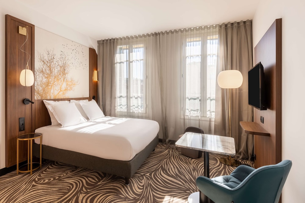 SUPERIOR, DOUBLE BED
