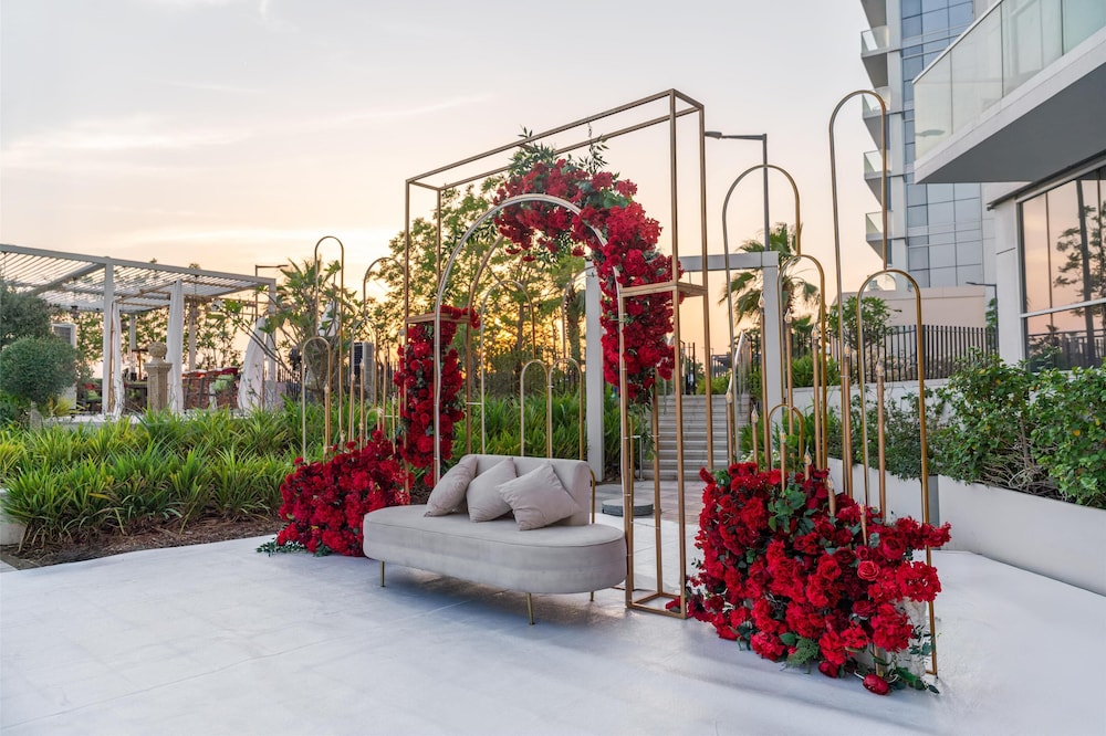 Radisson Dubai Damac Hills 41/47