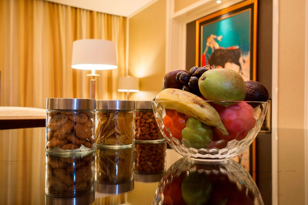 The Trans Luxury Hotel photo4