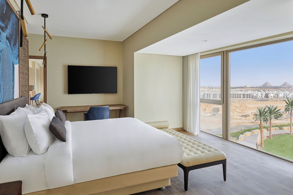 Hyatt Regency Cairo West 15/50