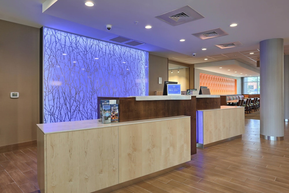 Lobby at Fairfield Inn Suites Philadelphia Willow Grove, WILLOW GROVE - PA