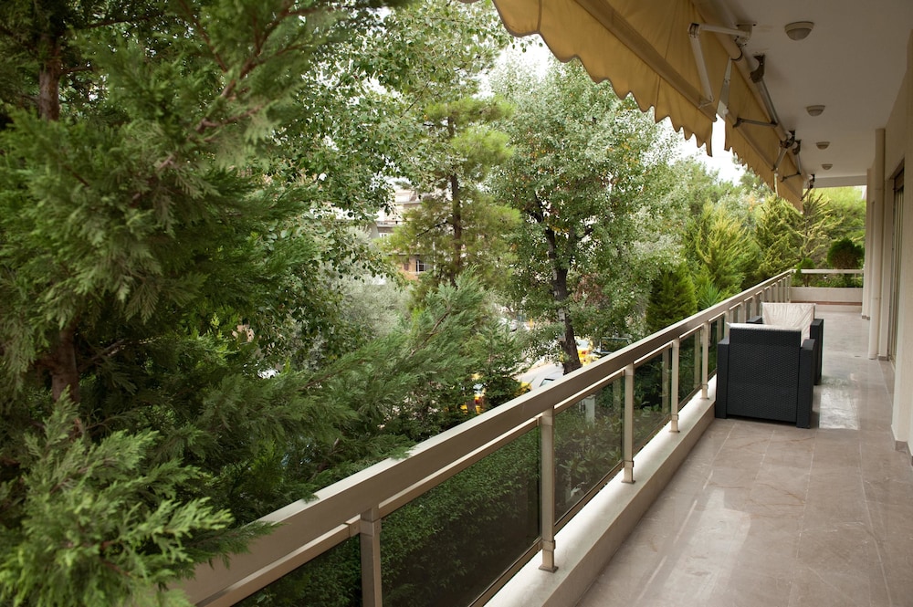 Urban Residence 42/50