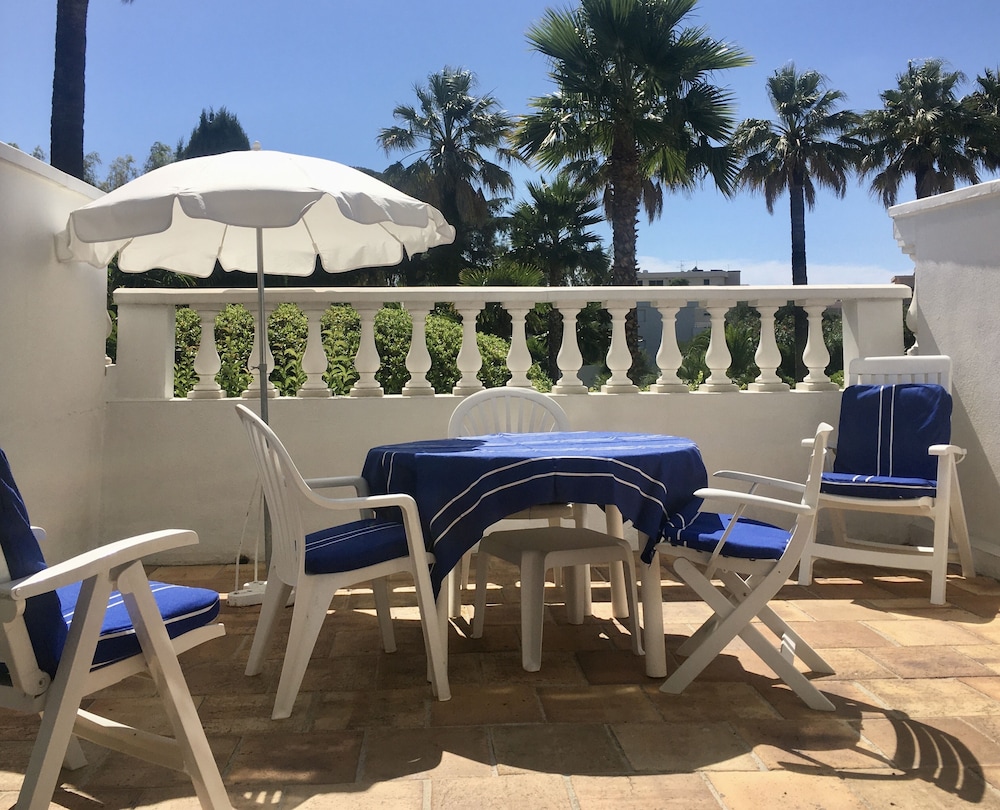Hôtel Des Mimosas 23/47