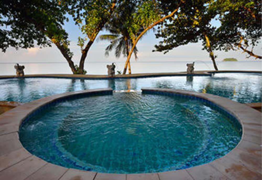 Siam Beach Resort 9/71