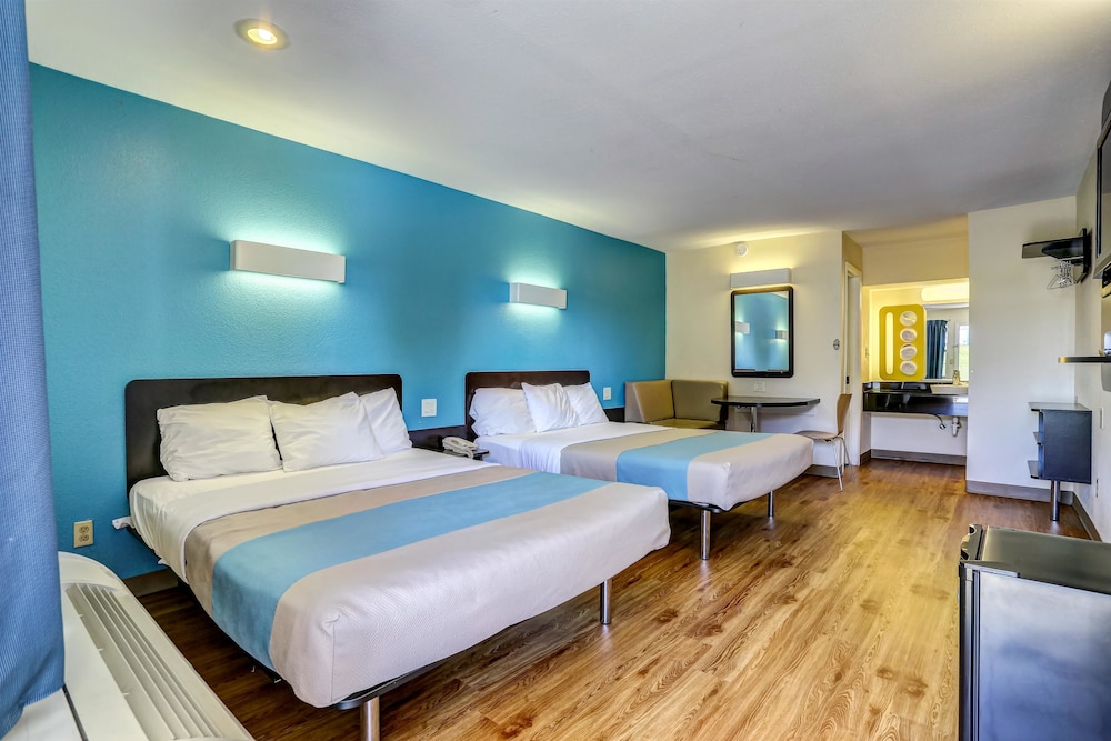 Motel6 Dickson, TN 22/59