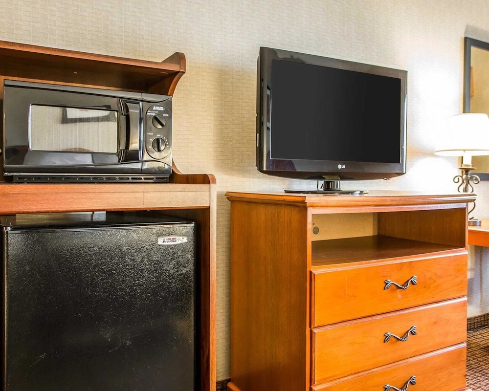 Quality Inn Sidney OH 21/34