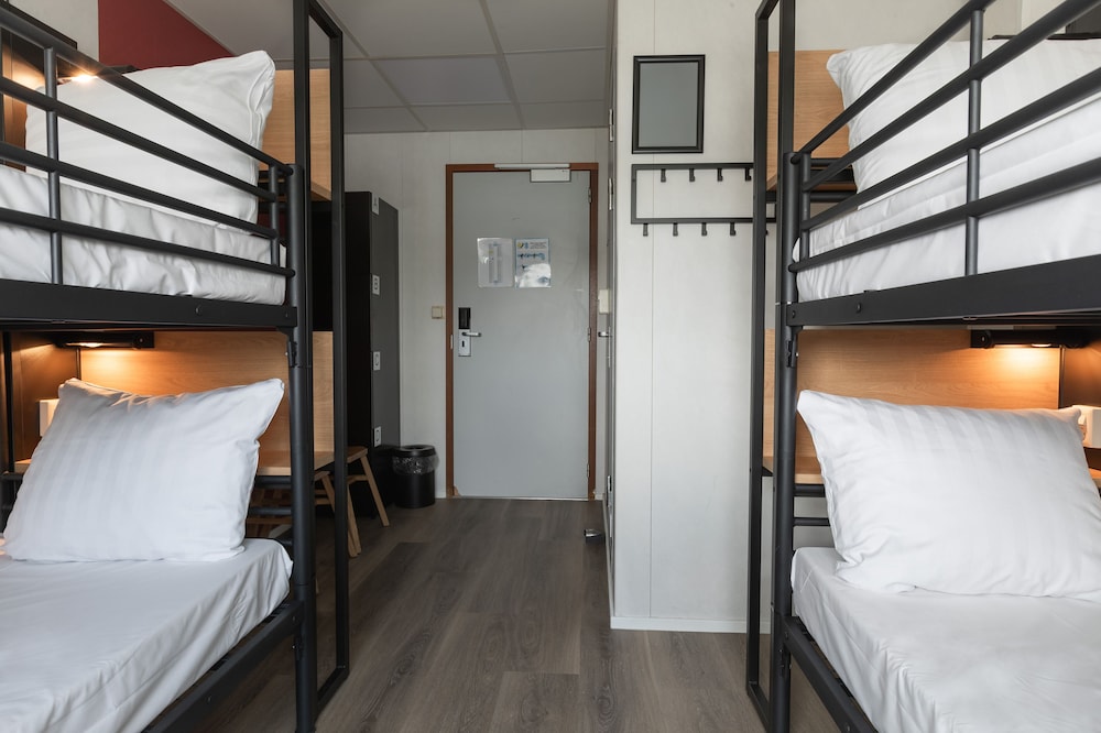 Botel 28/70