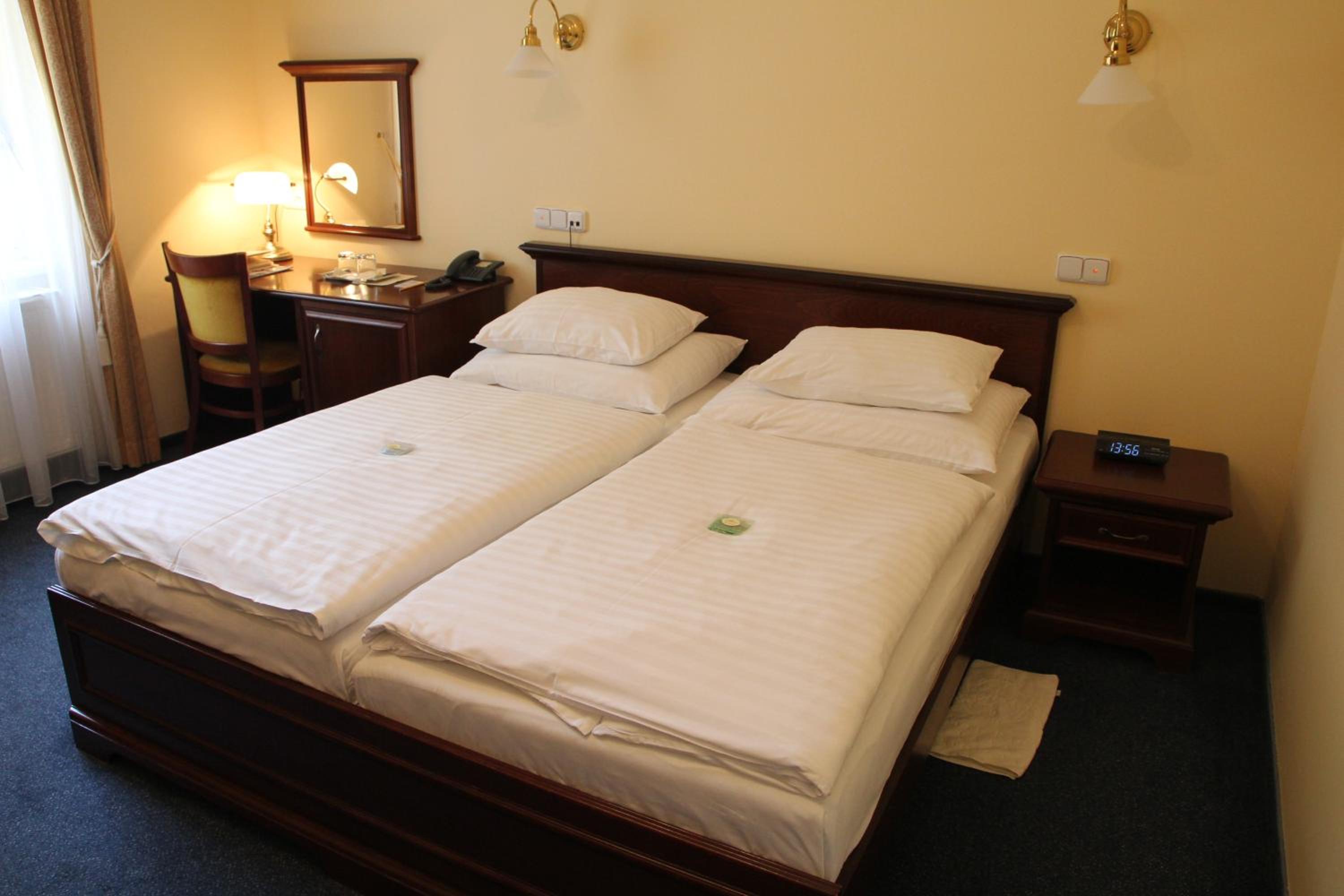 Standard, Double Bed, with Pool