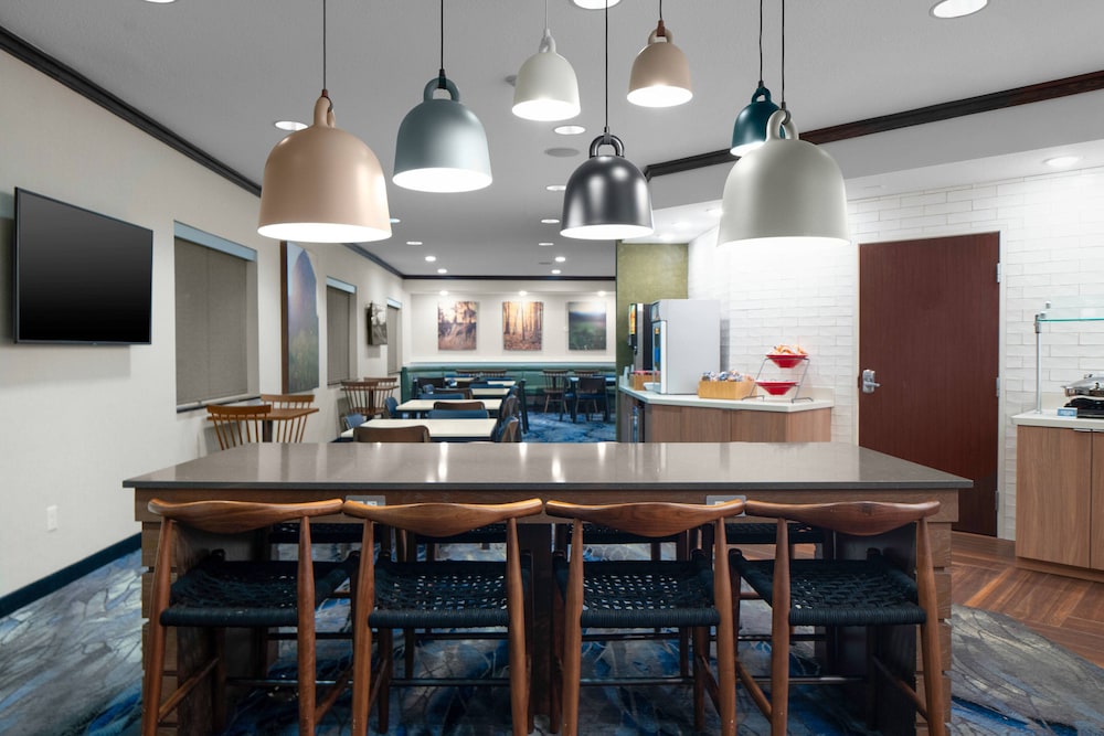 Fairfield Inn And Suites By Marriott Jefferson City 36/41