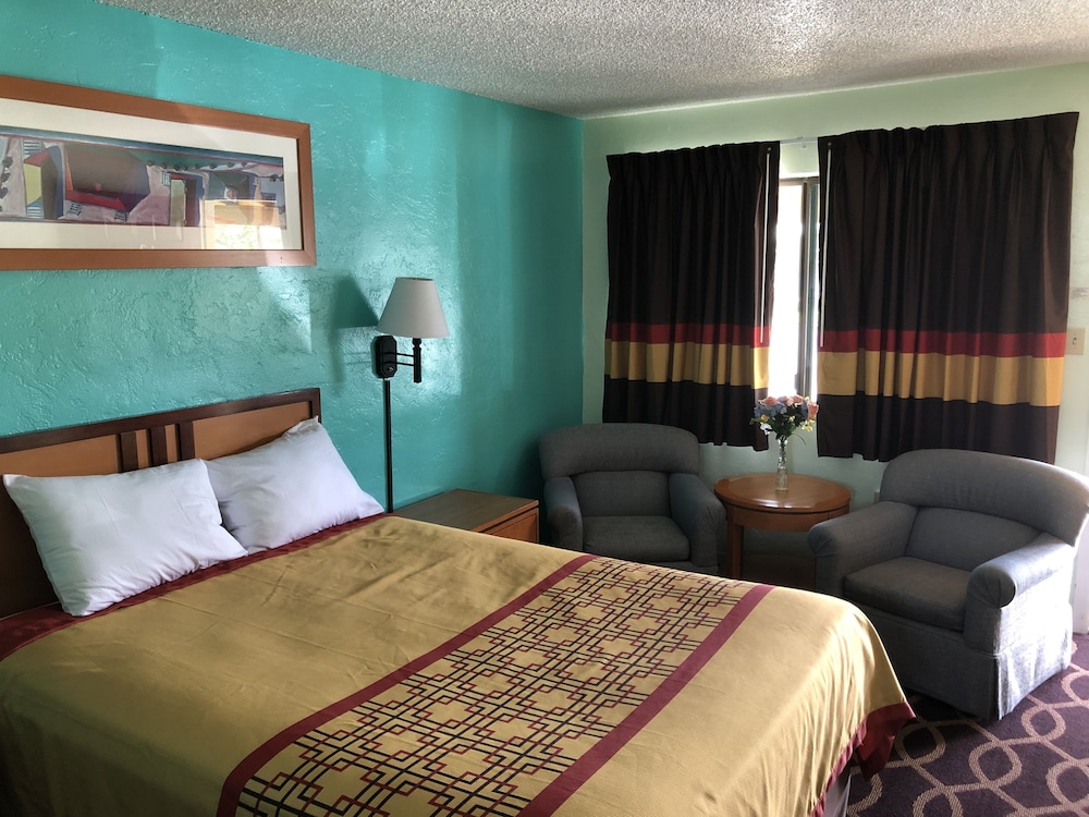 Klamath Motor Lodge 22/64