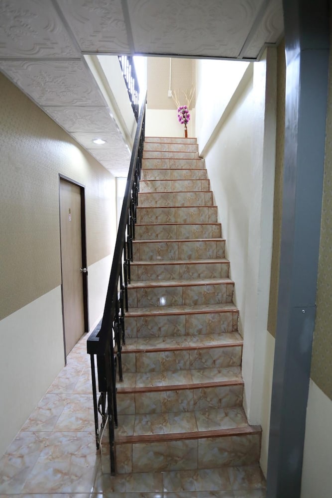 Sukhumvit 20 Guest House 25/46