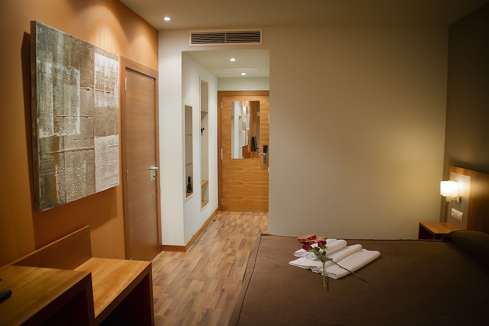 Hotel AS Torrent 20/52
