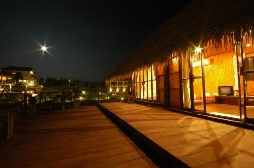PhuNaCome Resort 42/49