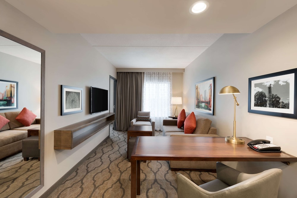 Embassy Suites By Hilton Chicago-Naperville 20/53