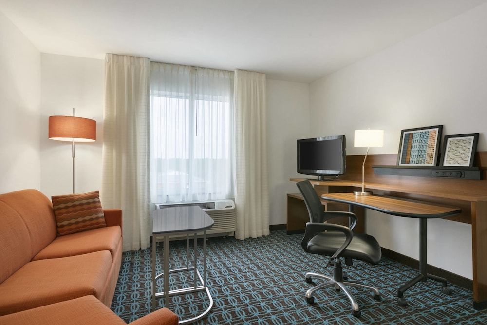 Fairfield Inn Suites Smithfield 19/20