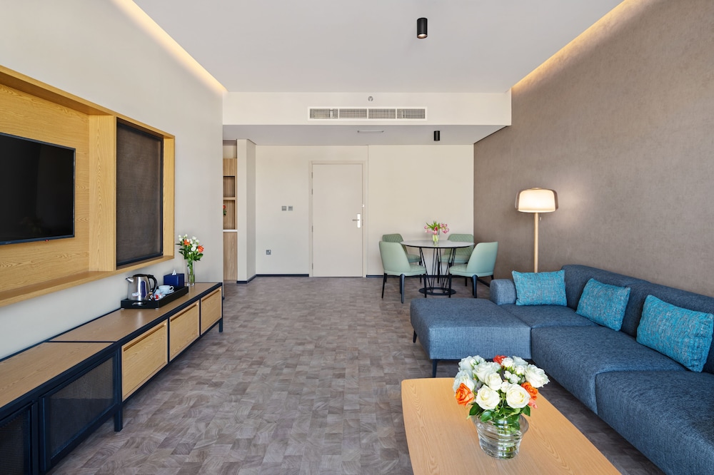 JA The Manor Hotel, Dubai 41/67