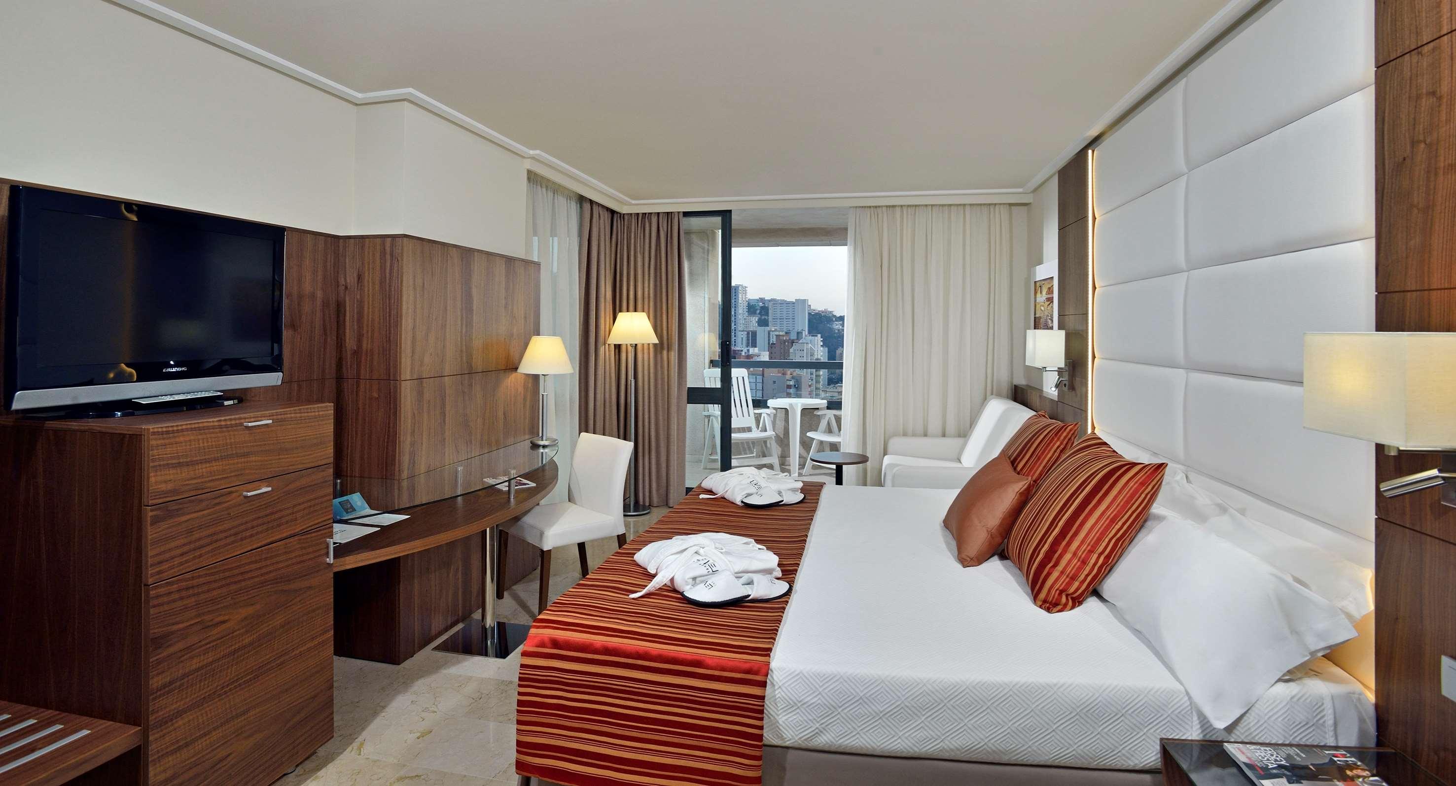 Grand, the Level, Premium
