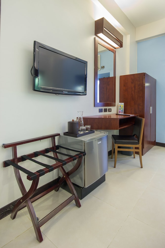 Microtel by Wyndham Mall of Asia 39/44