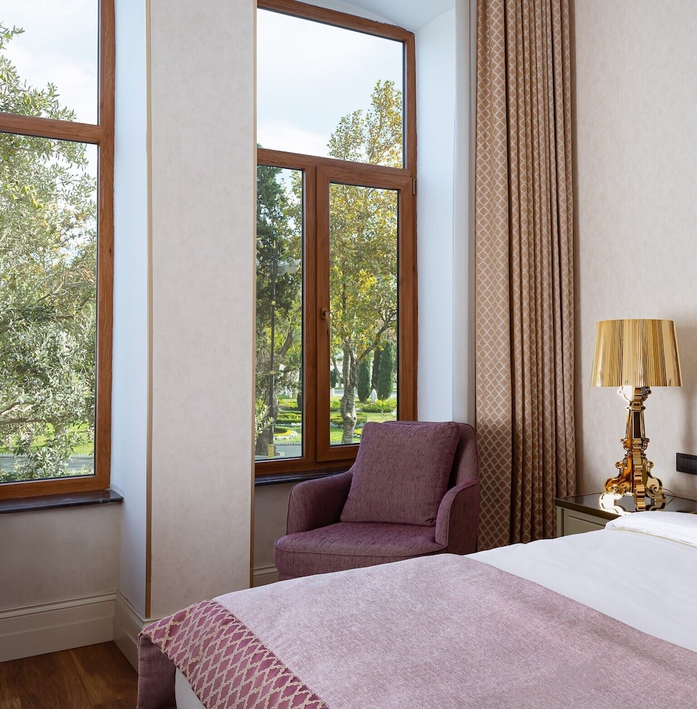 Art Gallery Hotel 17/46