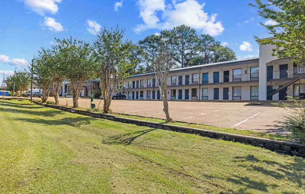 Motel6 Mccomb Ms 51/56