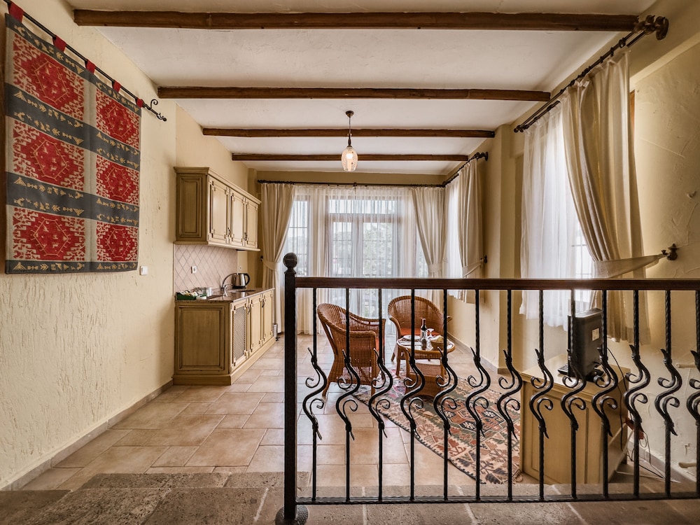 The Olive Tree Studios - Adults Only 30/50
