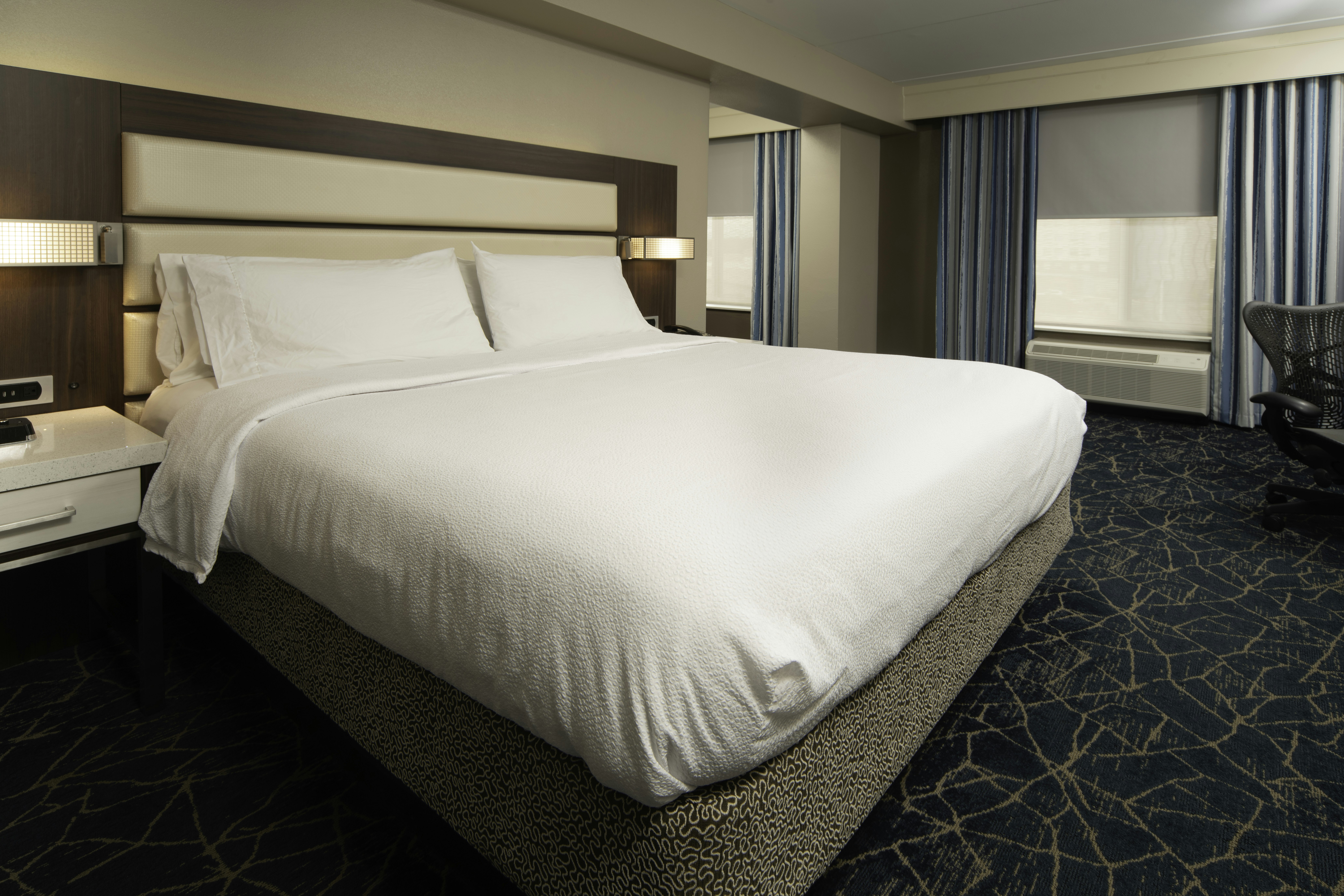 Room, King Bed, Alcove, Lounge Access