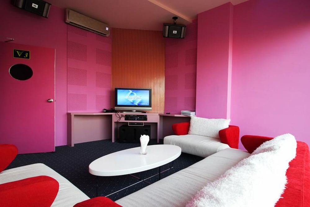 V-One Hotel Korat 15/33