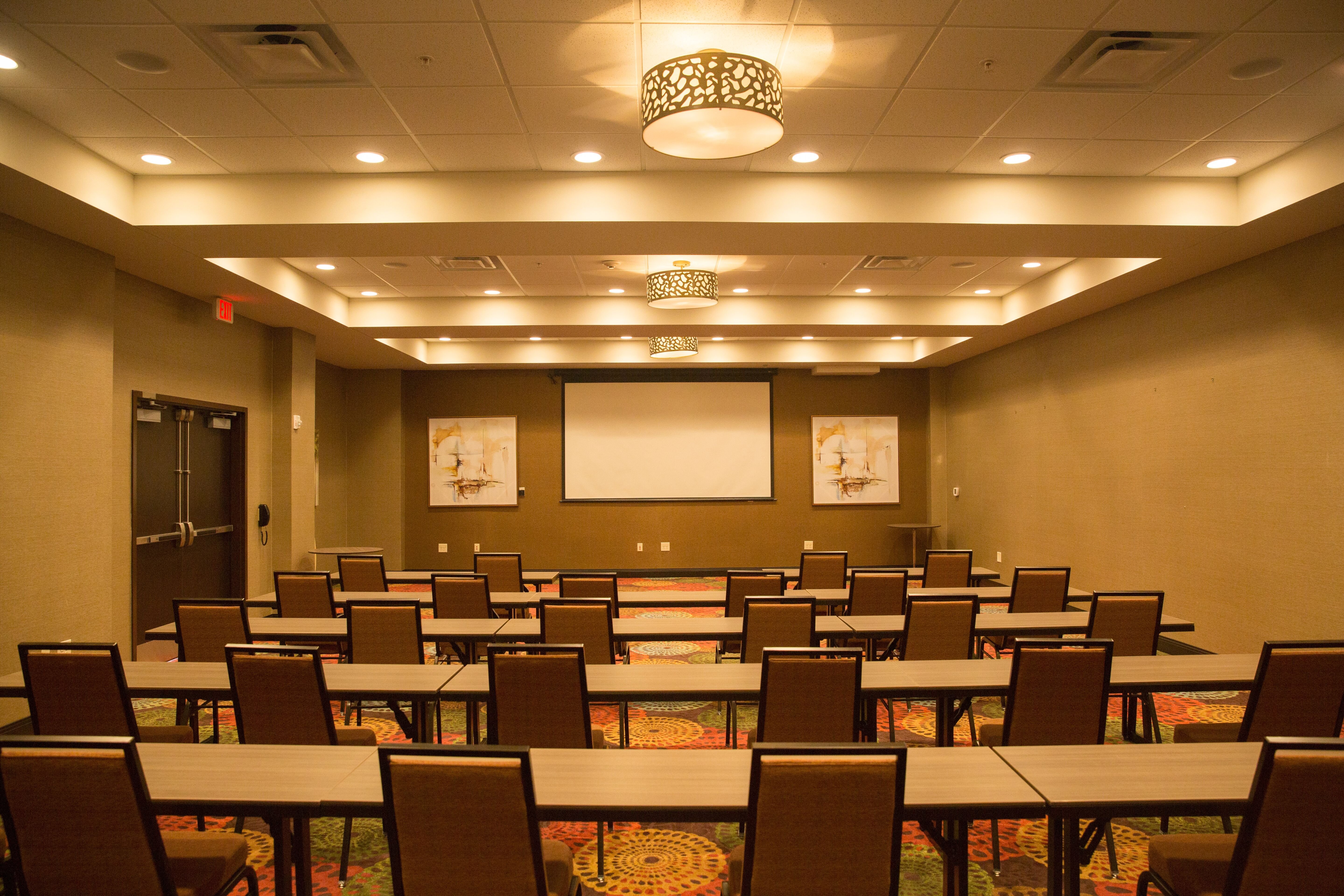 Holiday Inn Murfreesboro 46/54