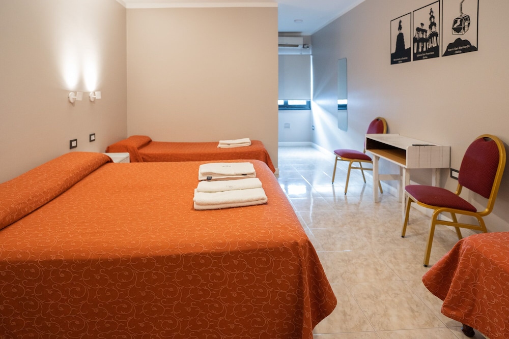 Marilian Hotel 34/44