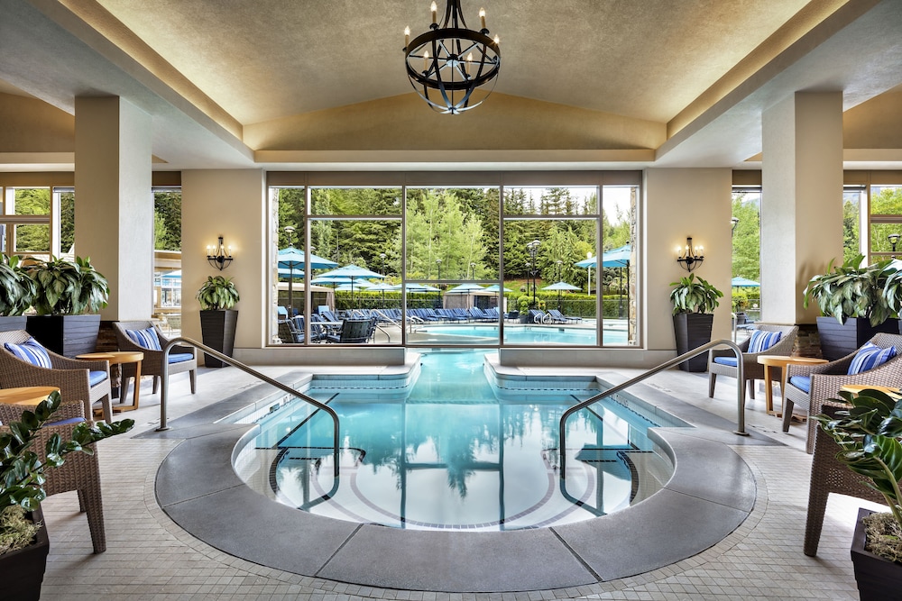 Fairmont Chateau Whistler Gold Experience 17/48