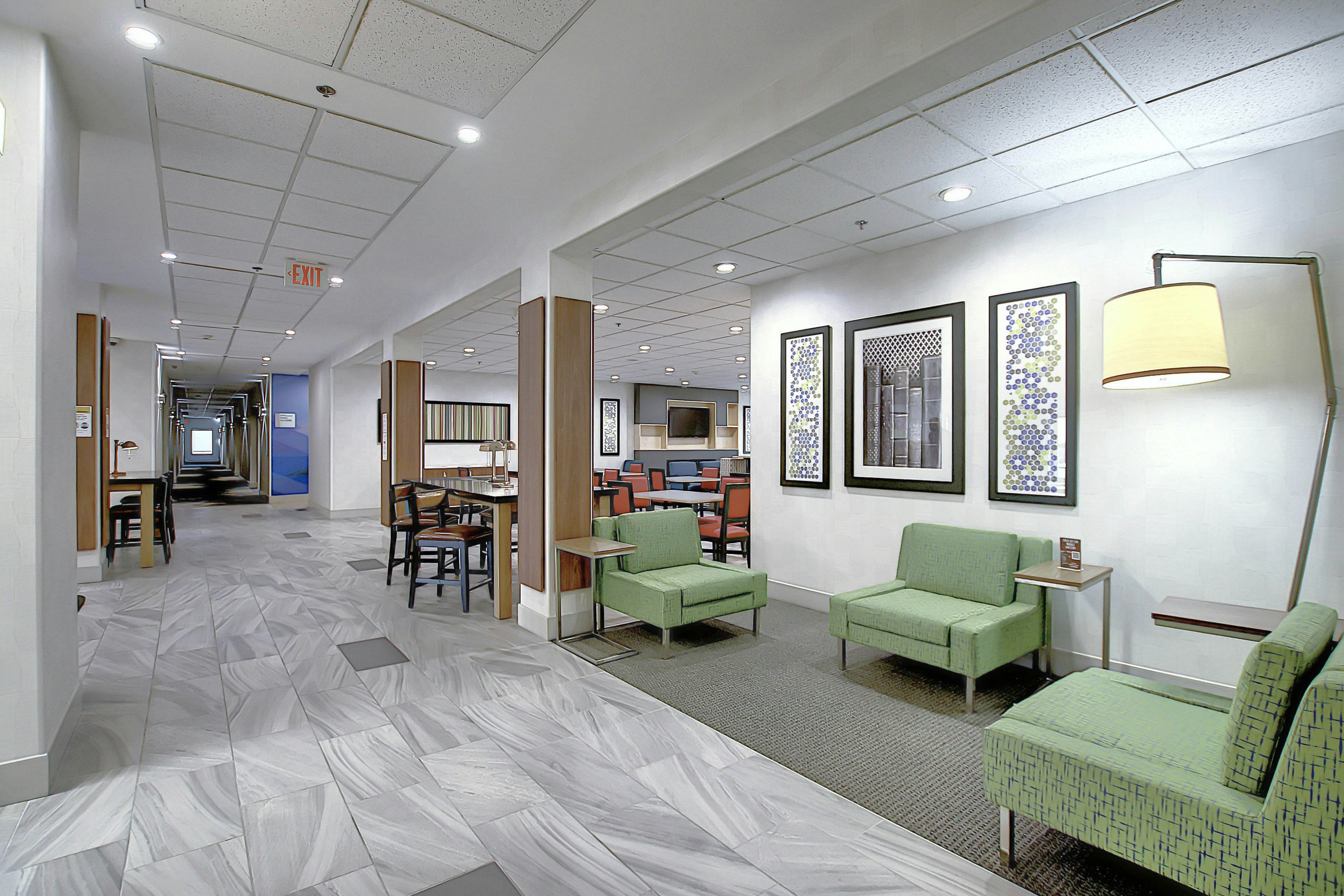 Holiday Inn Express Hotel Suites Airport Calgary 25/52