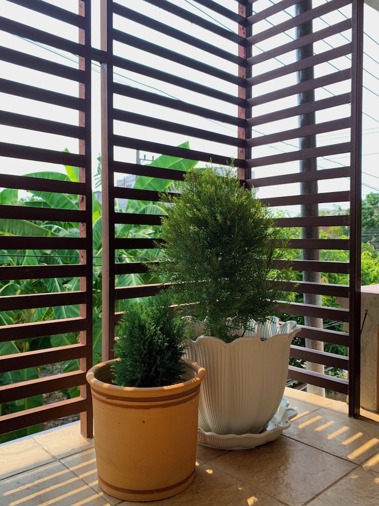 Baan Baramee Guesthouse 44/50