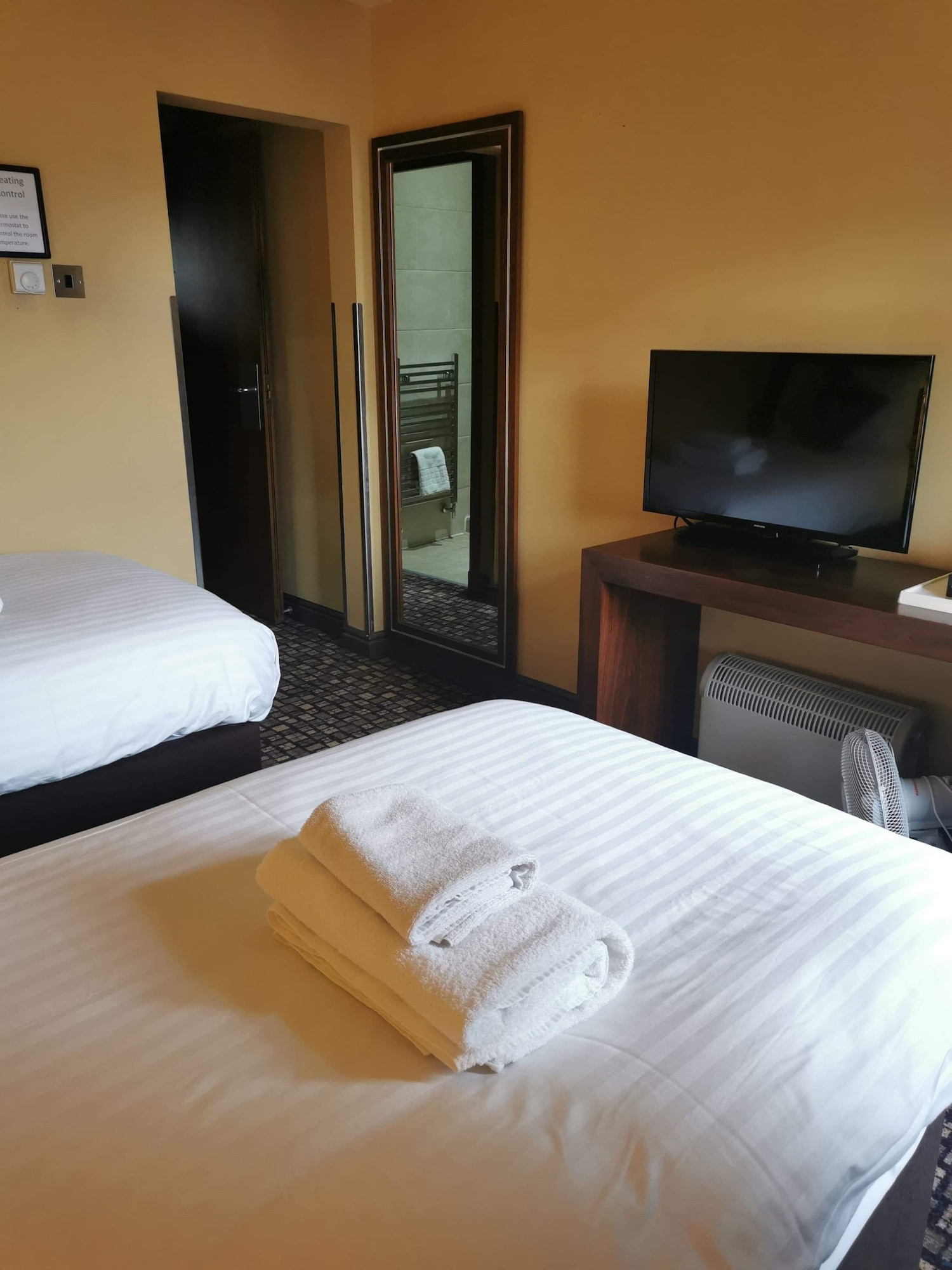 STANDARD, TWIN BEDS