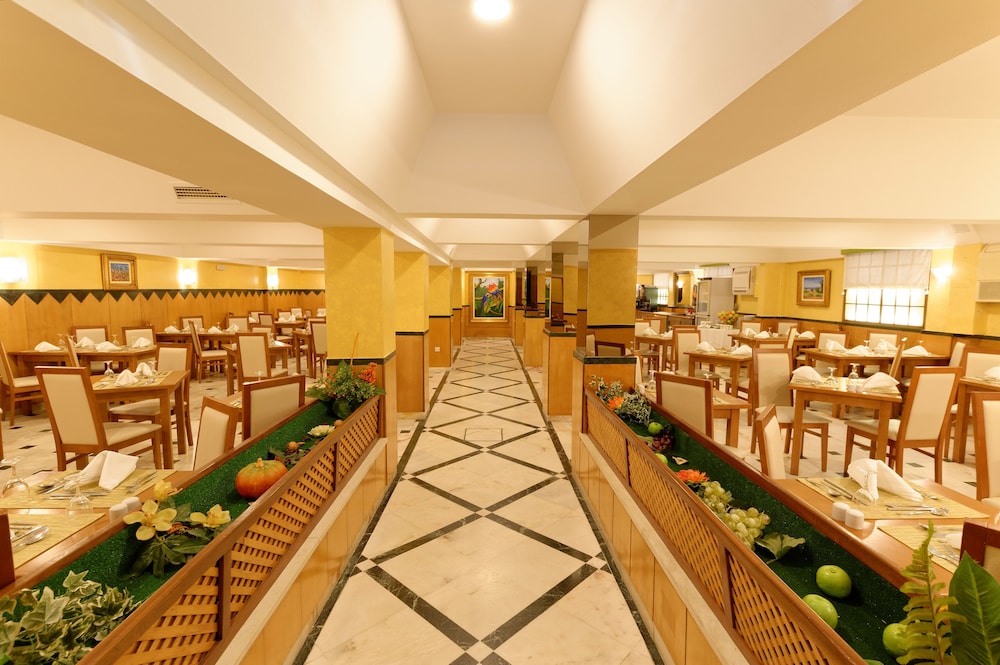 Baia Beach Hotel (ex. Baia de MonteGordo) 15/23