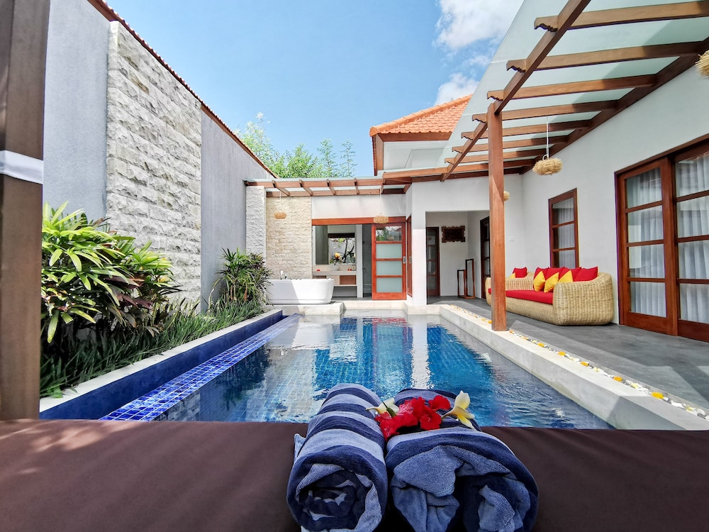 Kuta Puri Bungalow 42/73